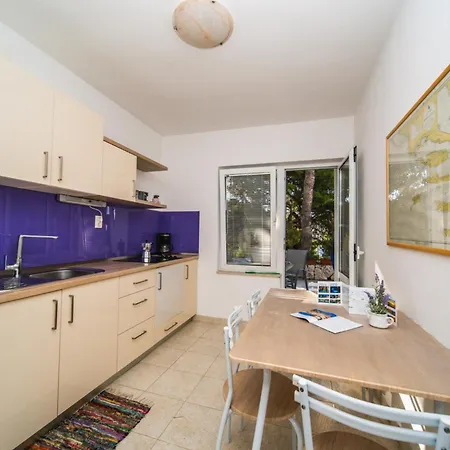 Πανσιόν Anna In Hvar * Mittel-dalmatien Χβαρ